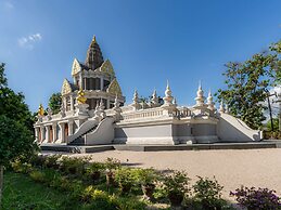 Novotel Phuket City Phokeethra Hotel