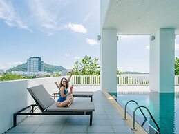 Novotel Phuket City Phokeethra Hotel