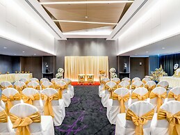 Novotel Phuket City Phokeethra Hotel