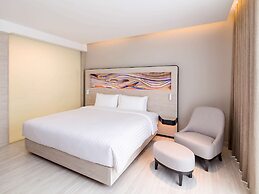 Novotel Phuket City Phokeethra Hotel