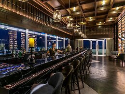 Novotel Phuket City Phokeethra Hotel