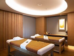 Novotel Phuket City Phokeethra Hotel