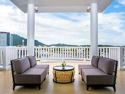 Novotel Phuket City Phokeethra Hotel