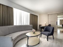Novotel Phuket City Phokeethra Hotel