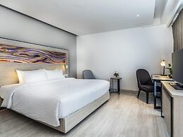 Novotel Phuket City Phokeethra Hotel