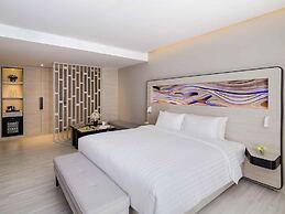 Novotel Phuket City Phokeethra Hotel