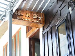 Ban U Thong Accommodations