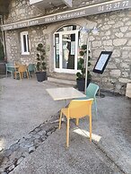 Auberge du Vieux Lanas