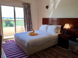New Memnon Hotel
