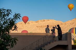New Memnon Hotel