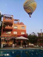Nile Compound Hotel