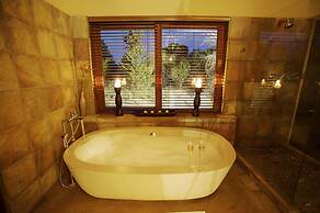 Elephant Plains Game Lodge