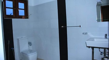 The Coconut Garden Hotel & Restaurant