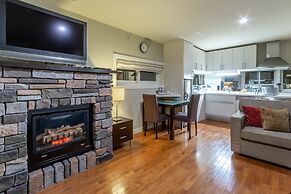 Furano Fresh Powder Apartments and Chalet