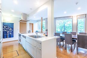 Furano Fresh Powder Apartments and Chalet