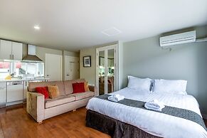 Furano Fresh Powder Apartments and Chalet