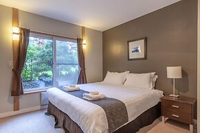 Furano Fresh Powder Apartments and Chalet