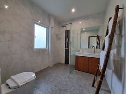 Villa Baan Lalle Pool and Spa