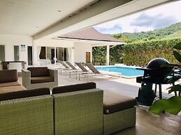 Villa Baan Lalle Pool and Spa