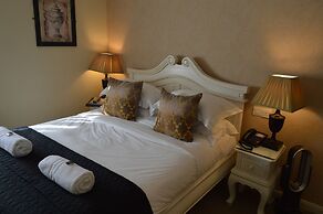 Le Bouchon Brasserie & Hotel