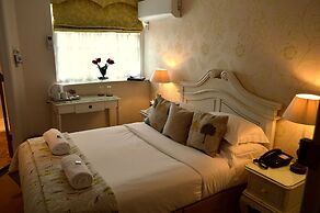 Le Bouchon Brasserie & Hotel