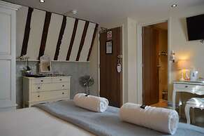 Le Bouchon Brasserie & Hotel