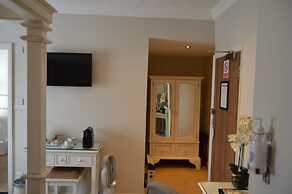 Le Bouchon Brasserie & Hotel