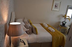 Le Bouchon Brasserie & Hotel