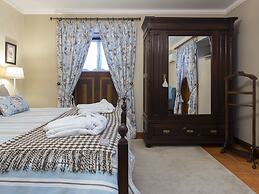 Charming Antas House
