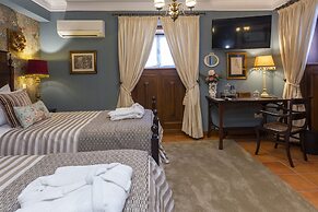 Charming Antas House