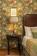 Charming Antas House