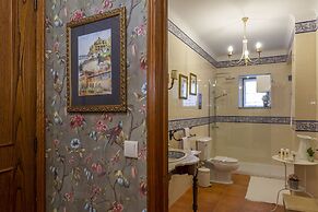 Charming Antas House