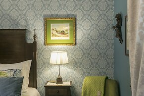 Charming Antas House