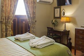 Charming Antas House