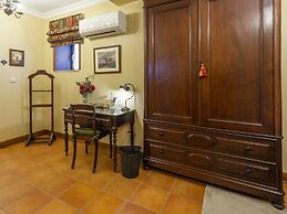 Charming Antas House