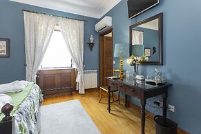 Charming Antas House