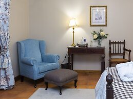 Charming Antas House