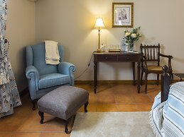 Charming Antas House