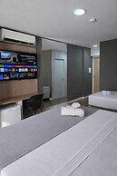 Assay Plaza Hotel
