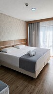 Assay Plaza Hotel