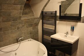 C&S Hotel