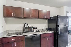 Cobblestone Hotel & Suites - Erie