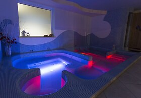 Nero D'Avorio Aparthotel & SPA