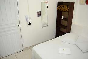 Lize Hotel-Hostel