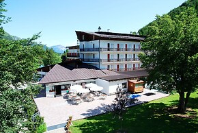 Hotel Bucaneve