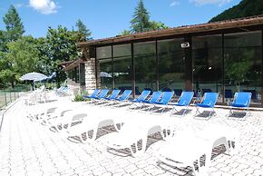 Hotel Bucaneve