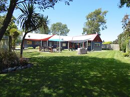 Glenavys Waitaki River Motor Camp - Caravan Park