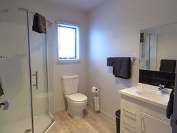 Glenavys Waitaki River Motor Camp - Caravan Park