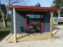 Glenavys Waitaki River Motor Camp - Caravan Park