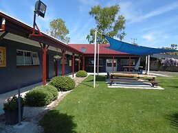 Glenavys Waitaki River Motor Camp - Caravan Park